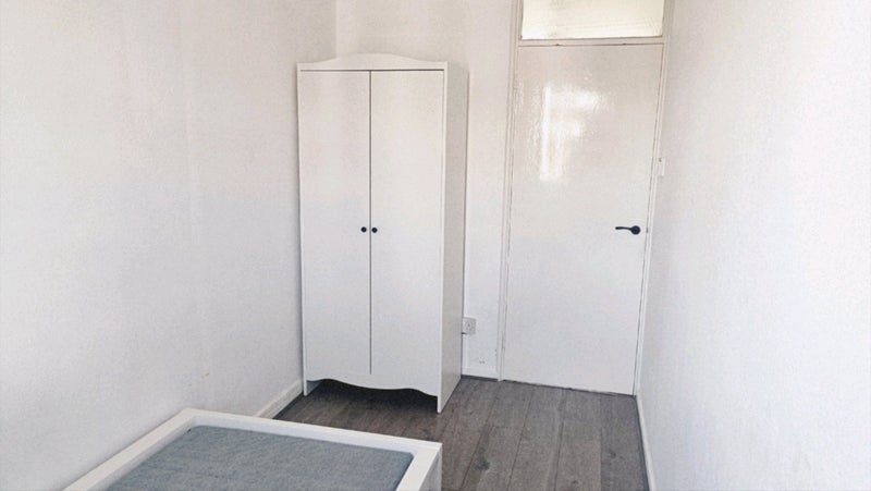 Room Lorne Road in Greater London