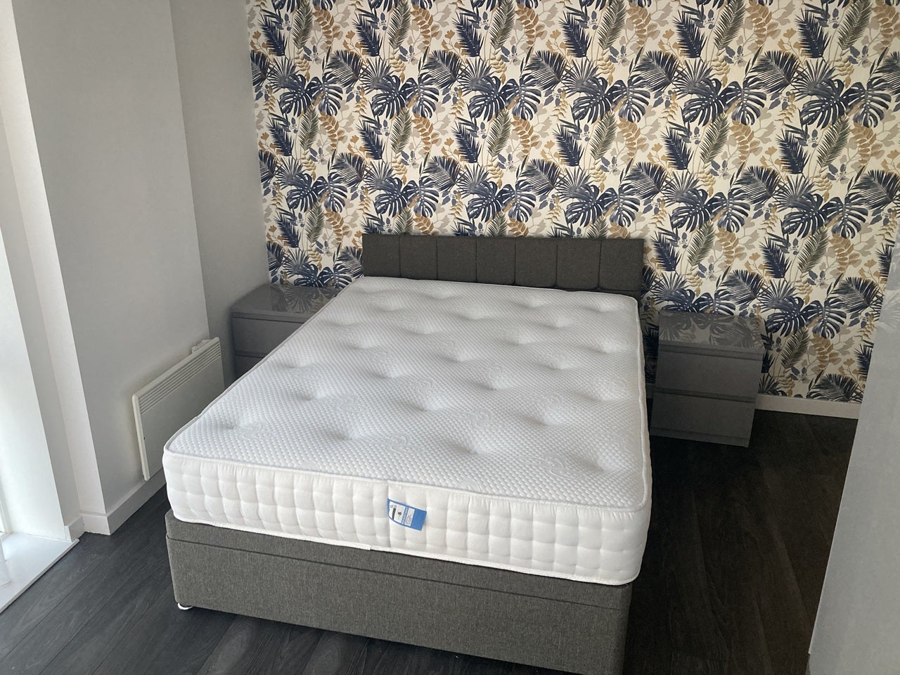 Room South Mayne in Basildon