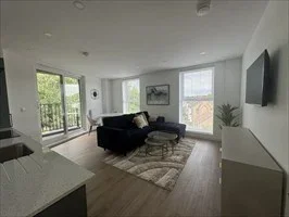 Flat Springbank Road in Greater London