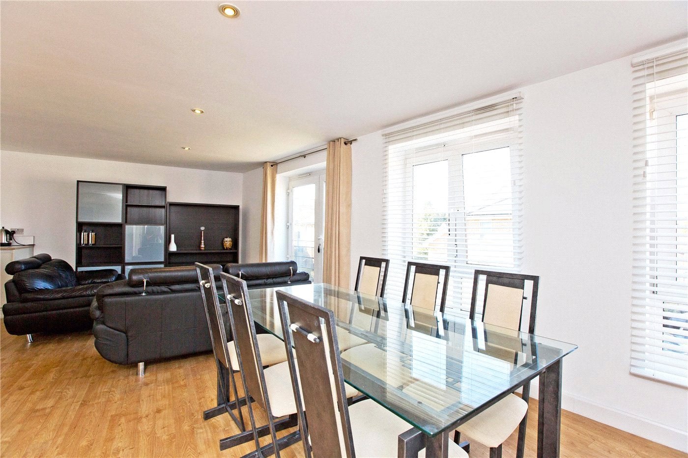 Flat Hereford Road in Greater London