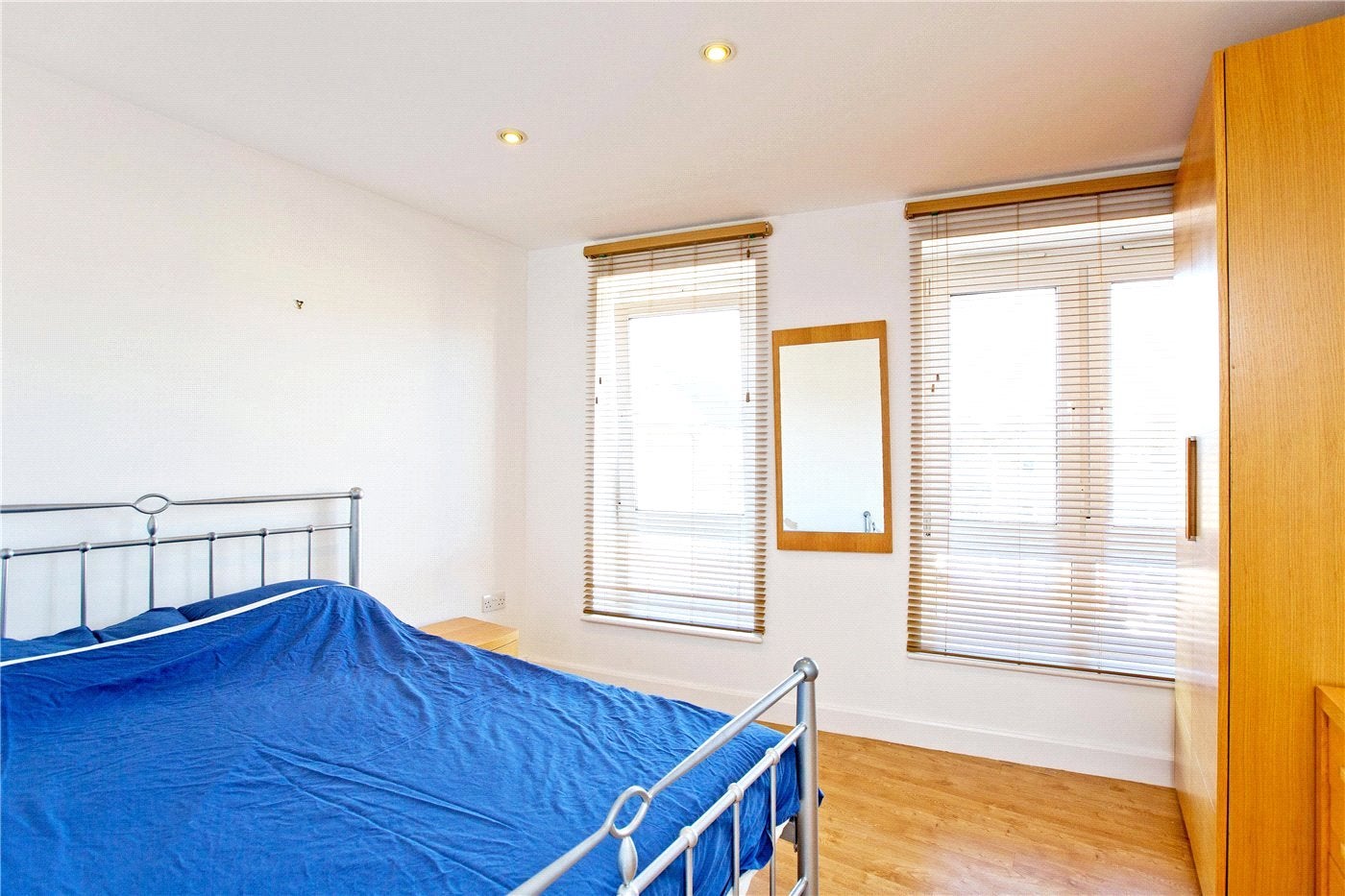 Flat Hereford Road in Greater London