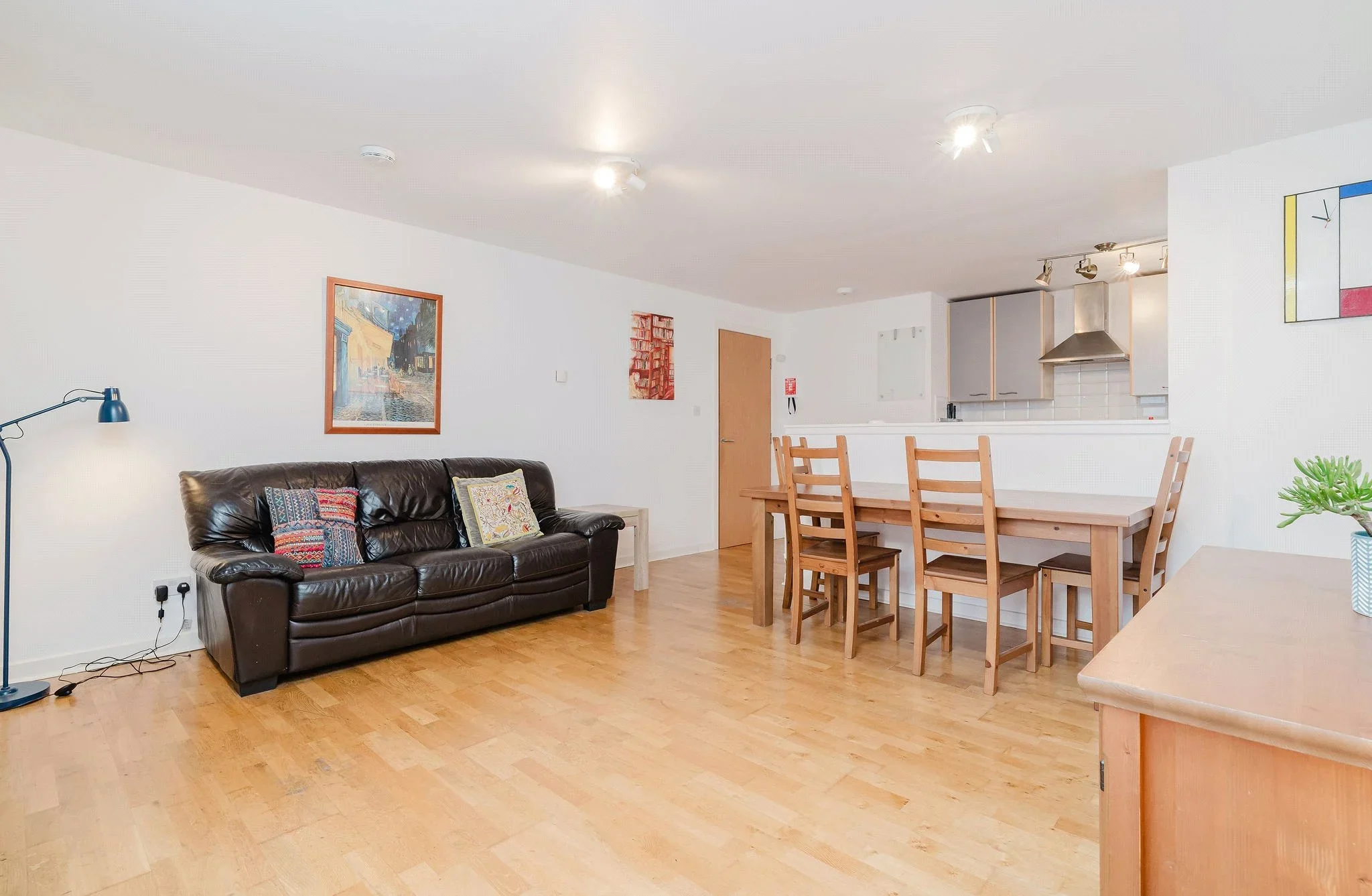 Flat Granton Road in City of Edinburgh