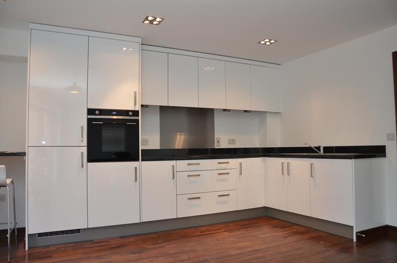 Flat Kings Mill Way in Denham