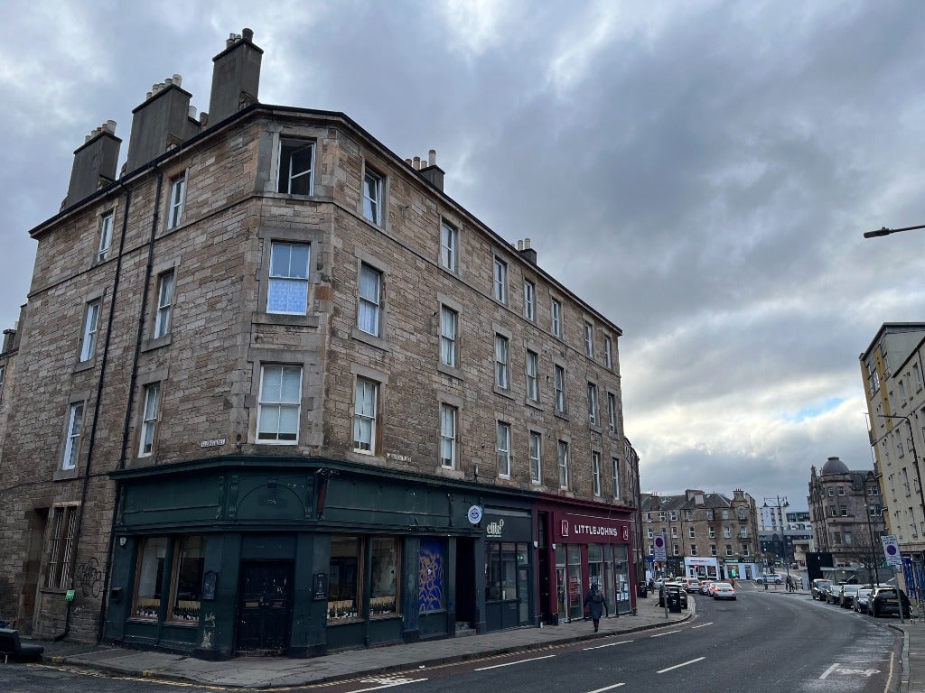 Flat Lauriston Place in City of Edinburgh