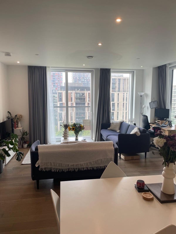 Room Fortunes Walk in Greater London