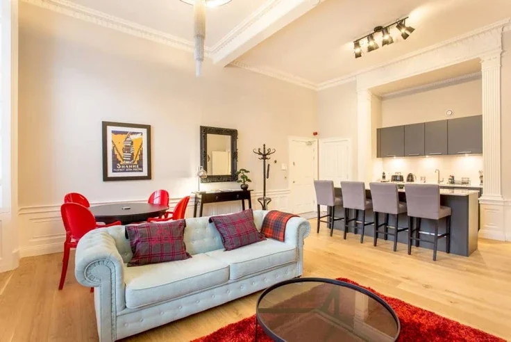 Flat York Place in City of Edinburgh