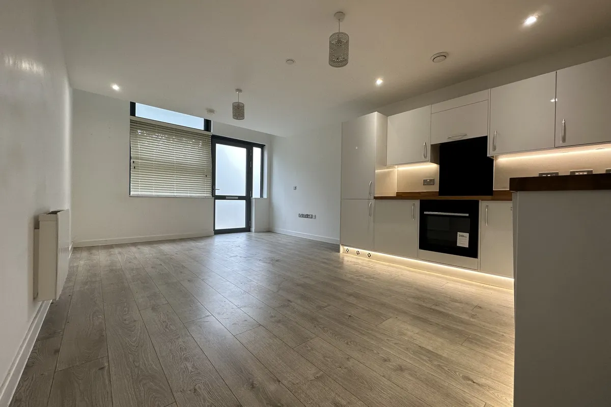 Flat Edinburgh Way in Harlow
