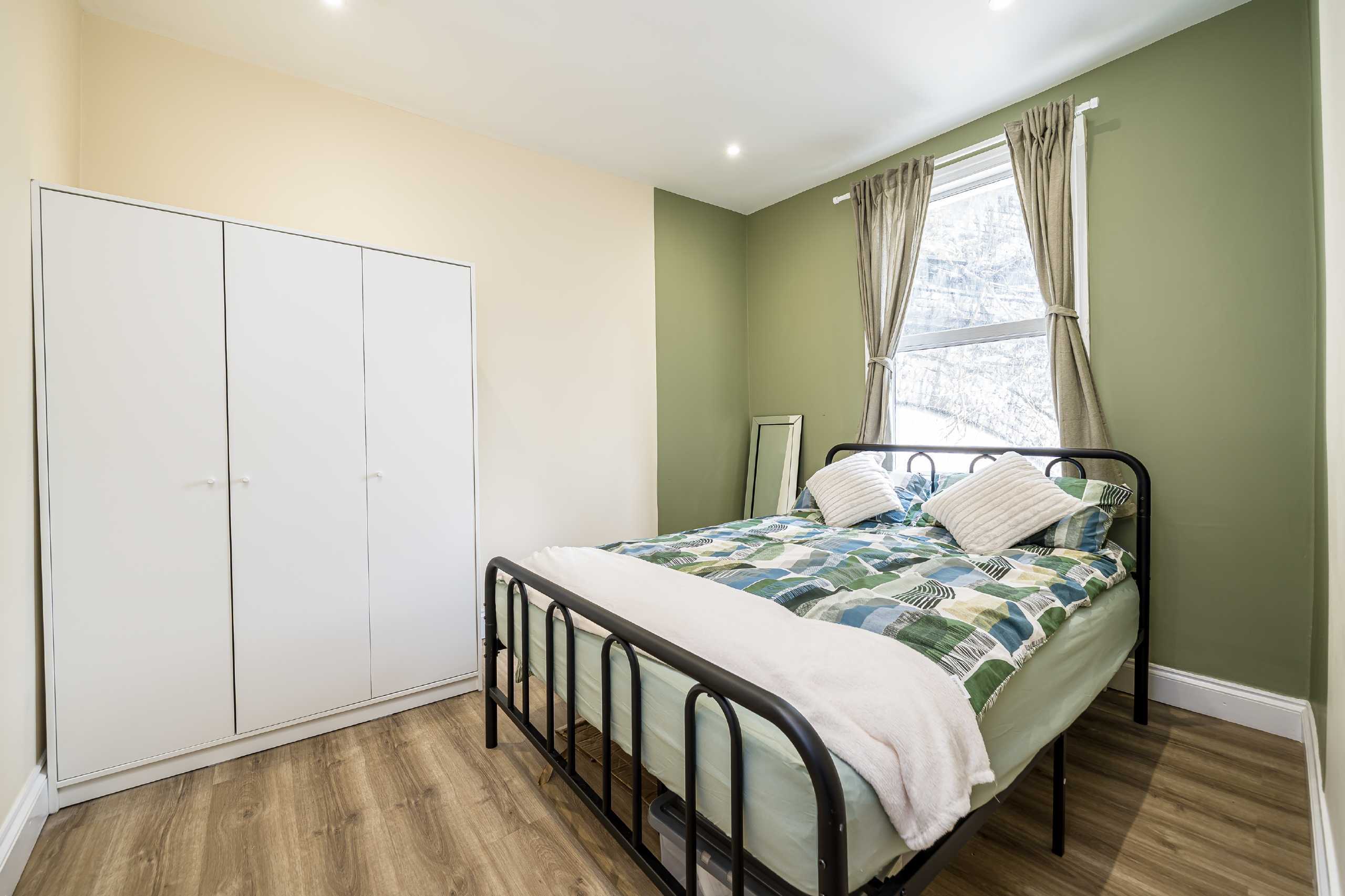 Flat Padfield Road in Greater London