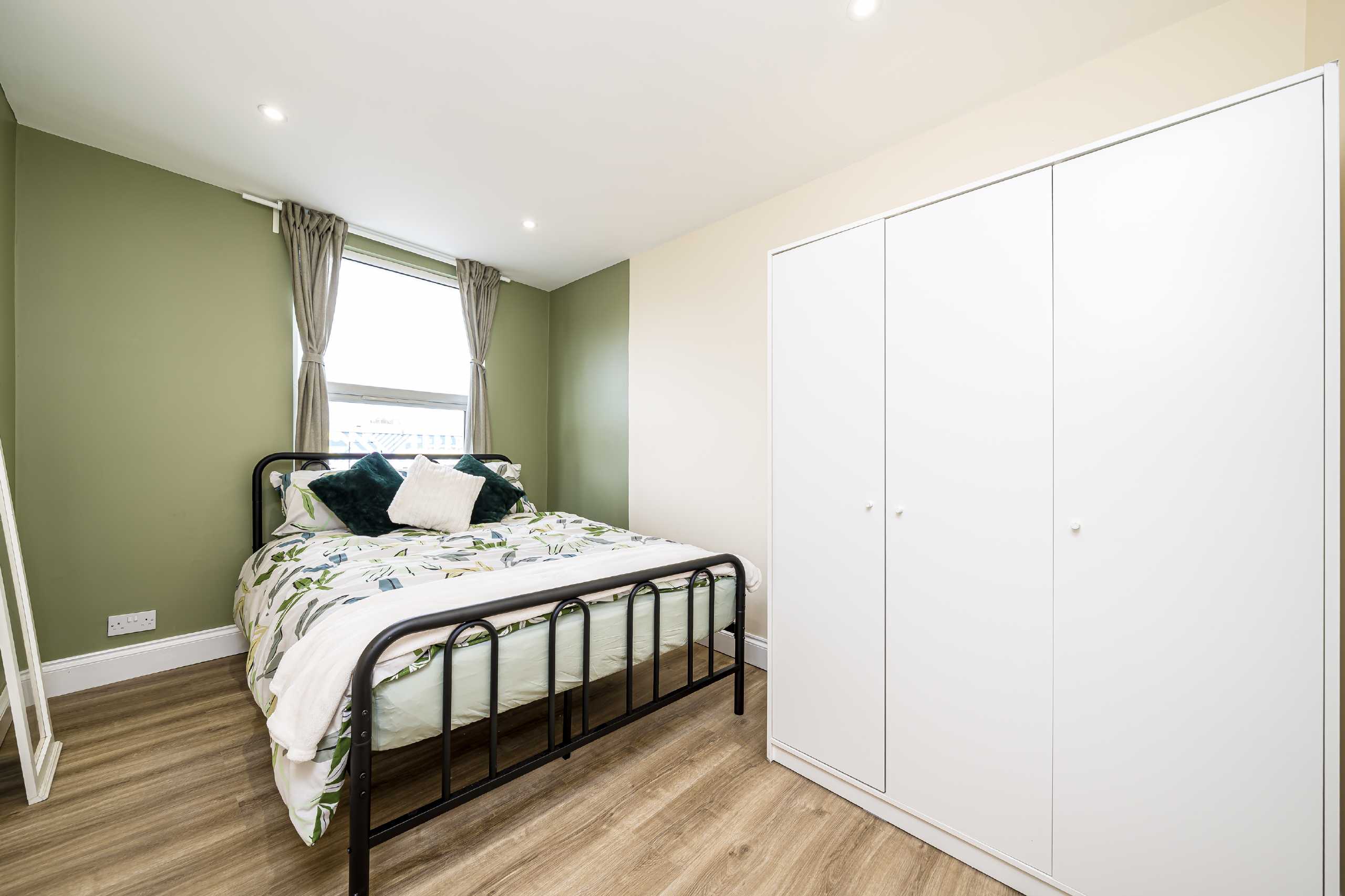 Flat Padfield Road in Greater London