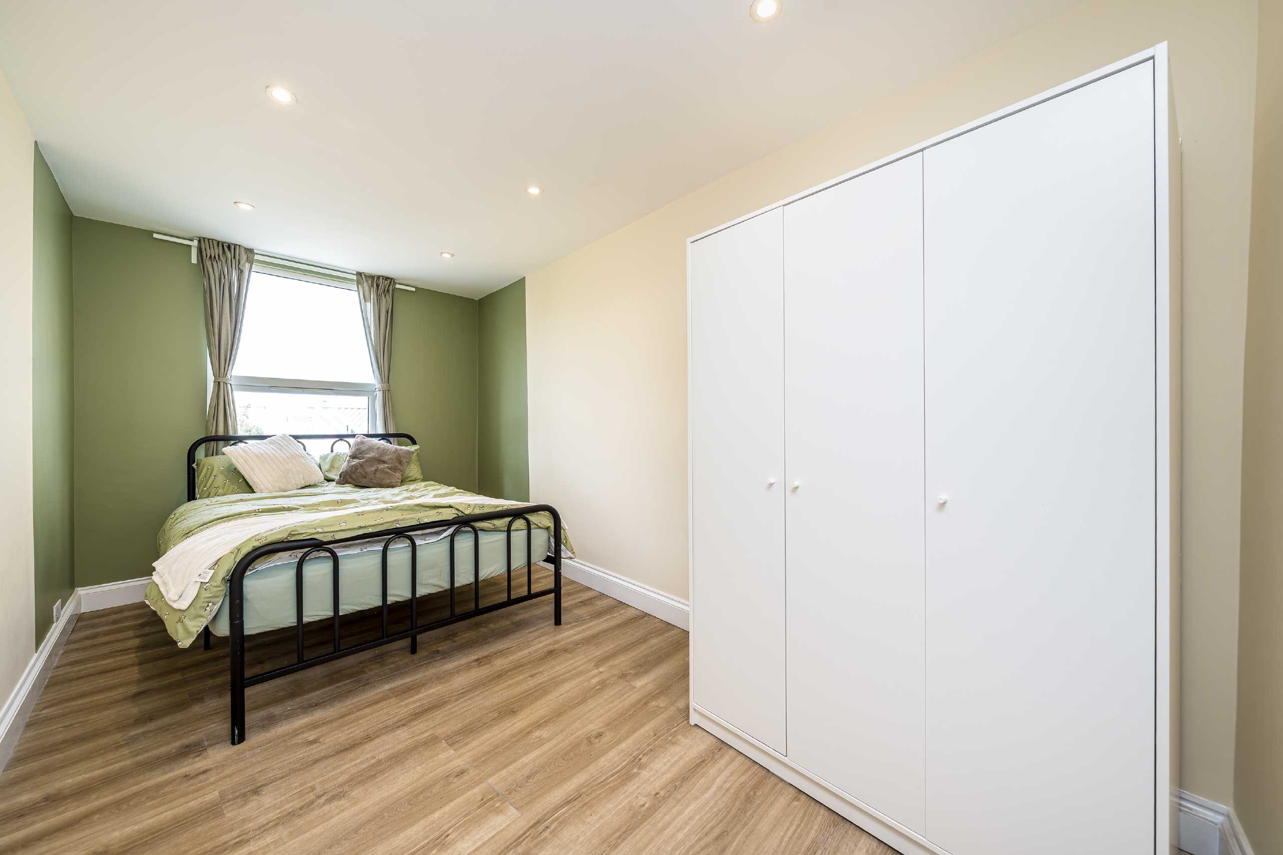 Flat Padfield Road in Greater London