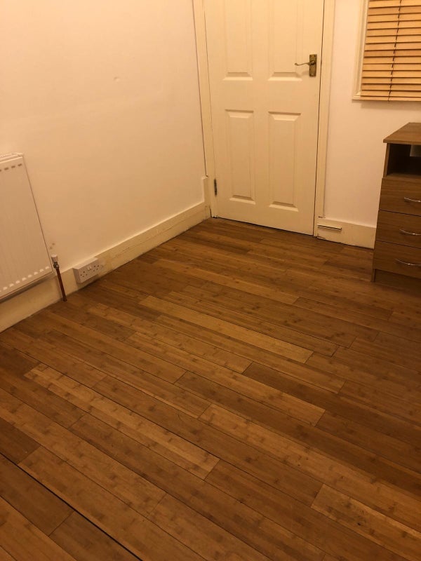 Room Cranbrook Road in Greater London