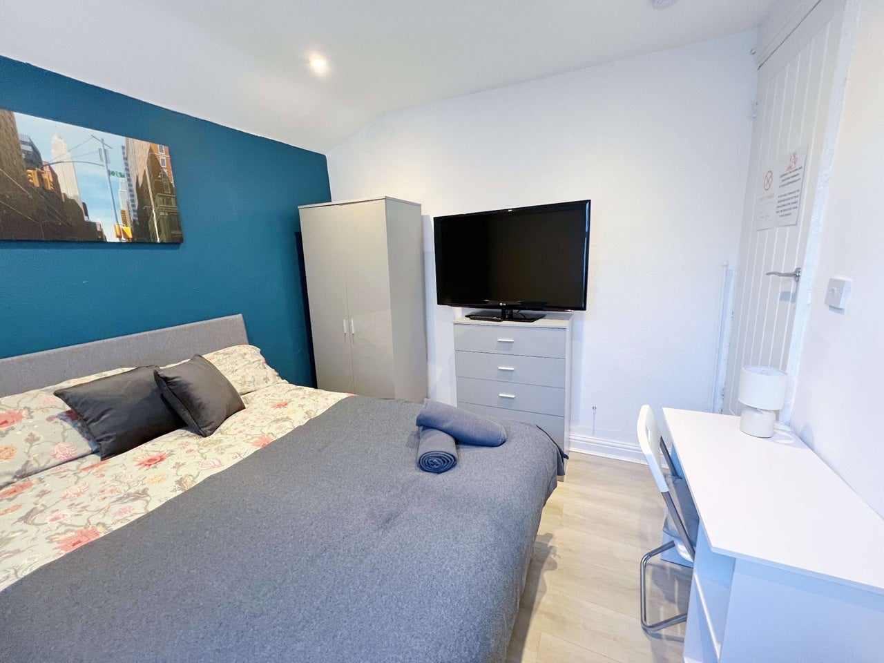 Room Newcombe Street in Liverpool