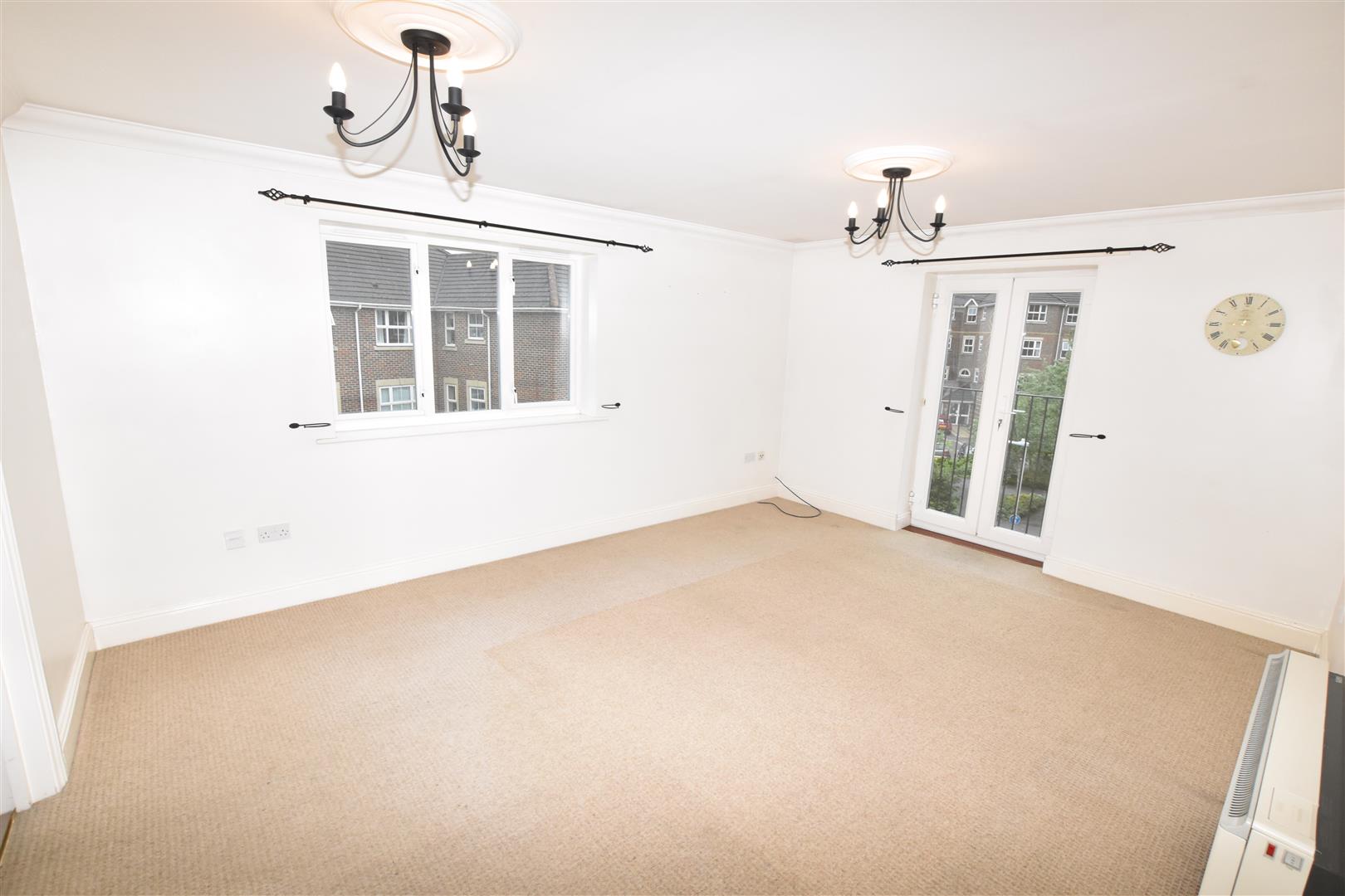 Flat Abbotsmead Place in Reading