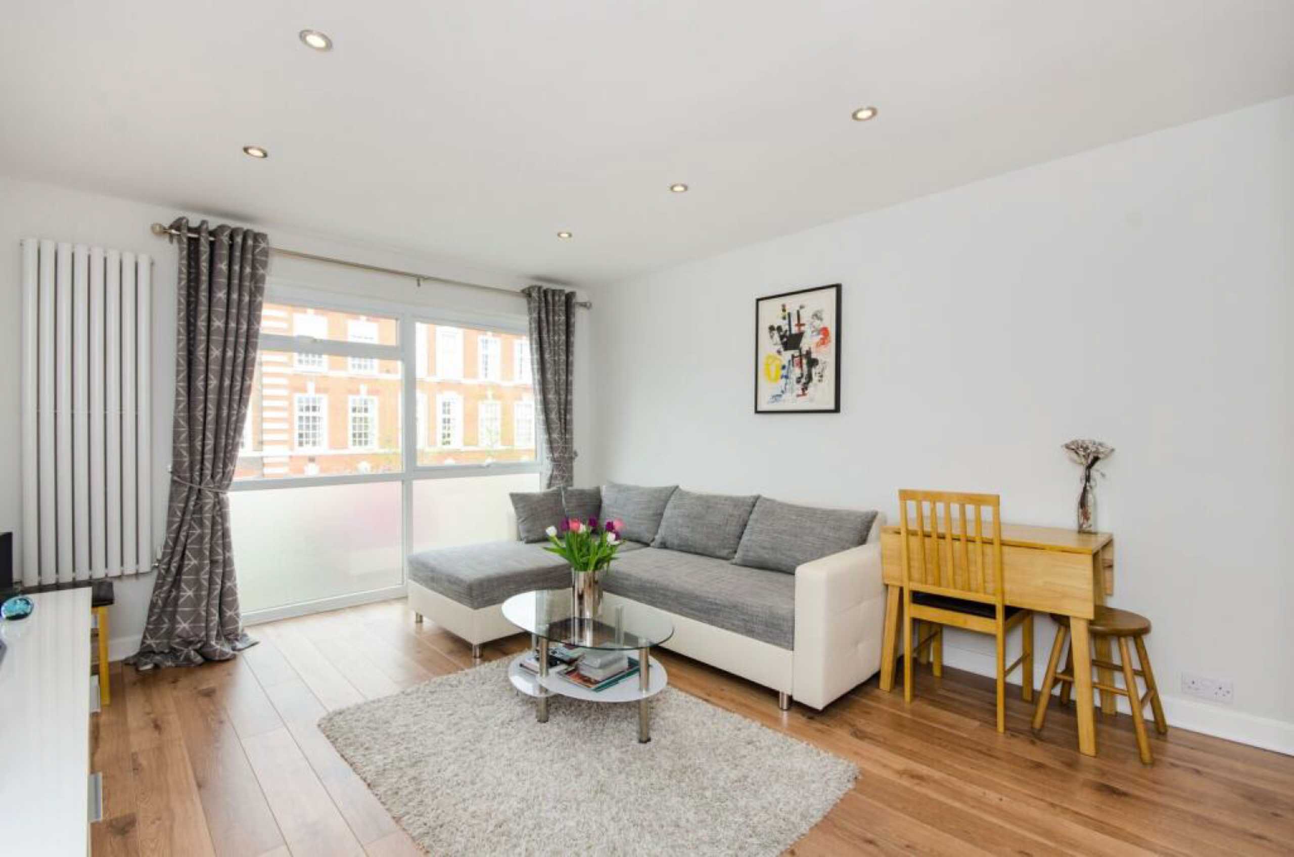 Flat Pelham Road in Greater London
