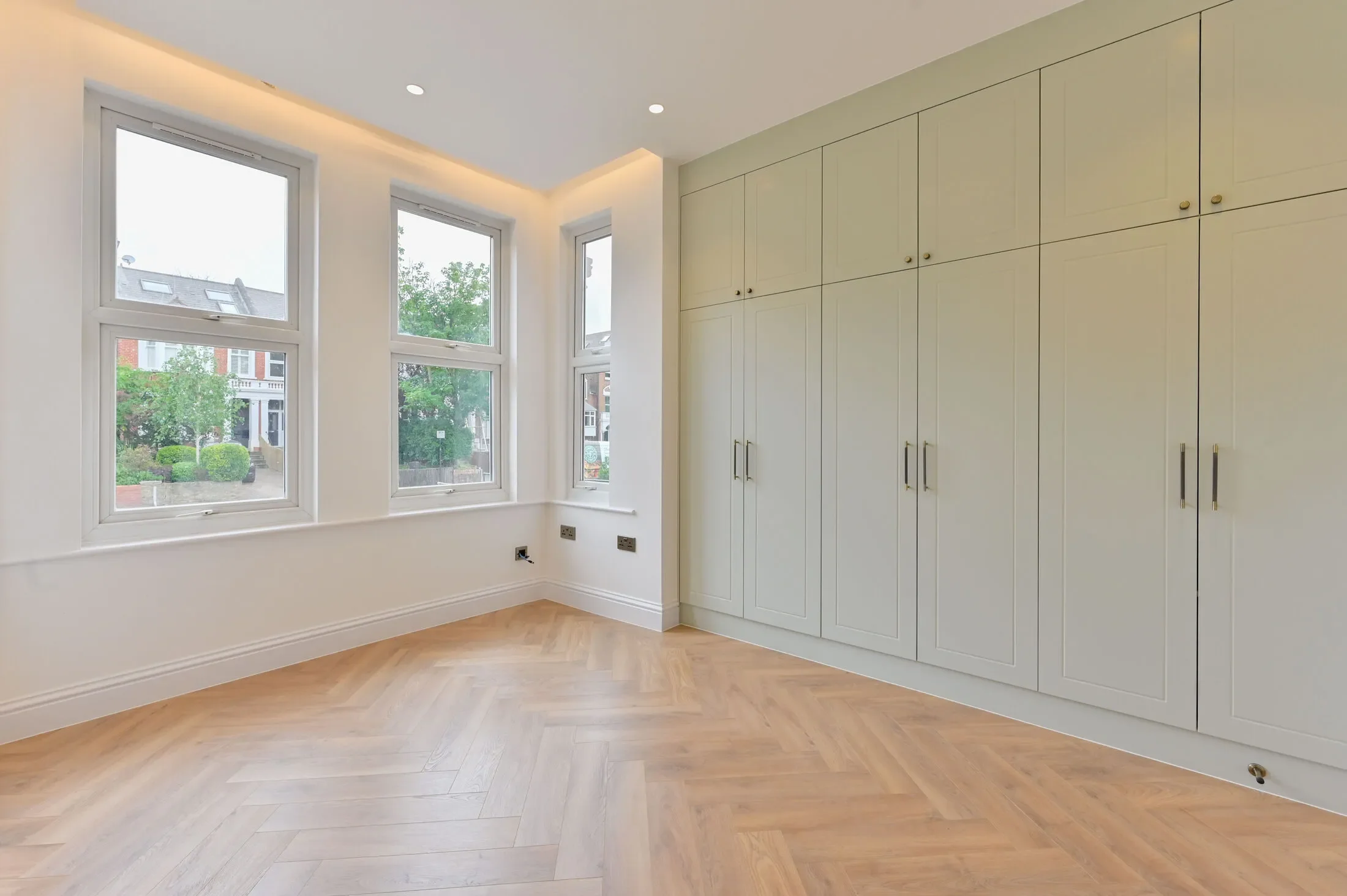 Flat Earlsfield Road in Greater London