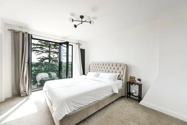 House Cheyne Hill in Greater London