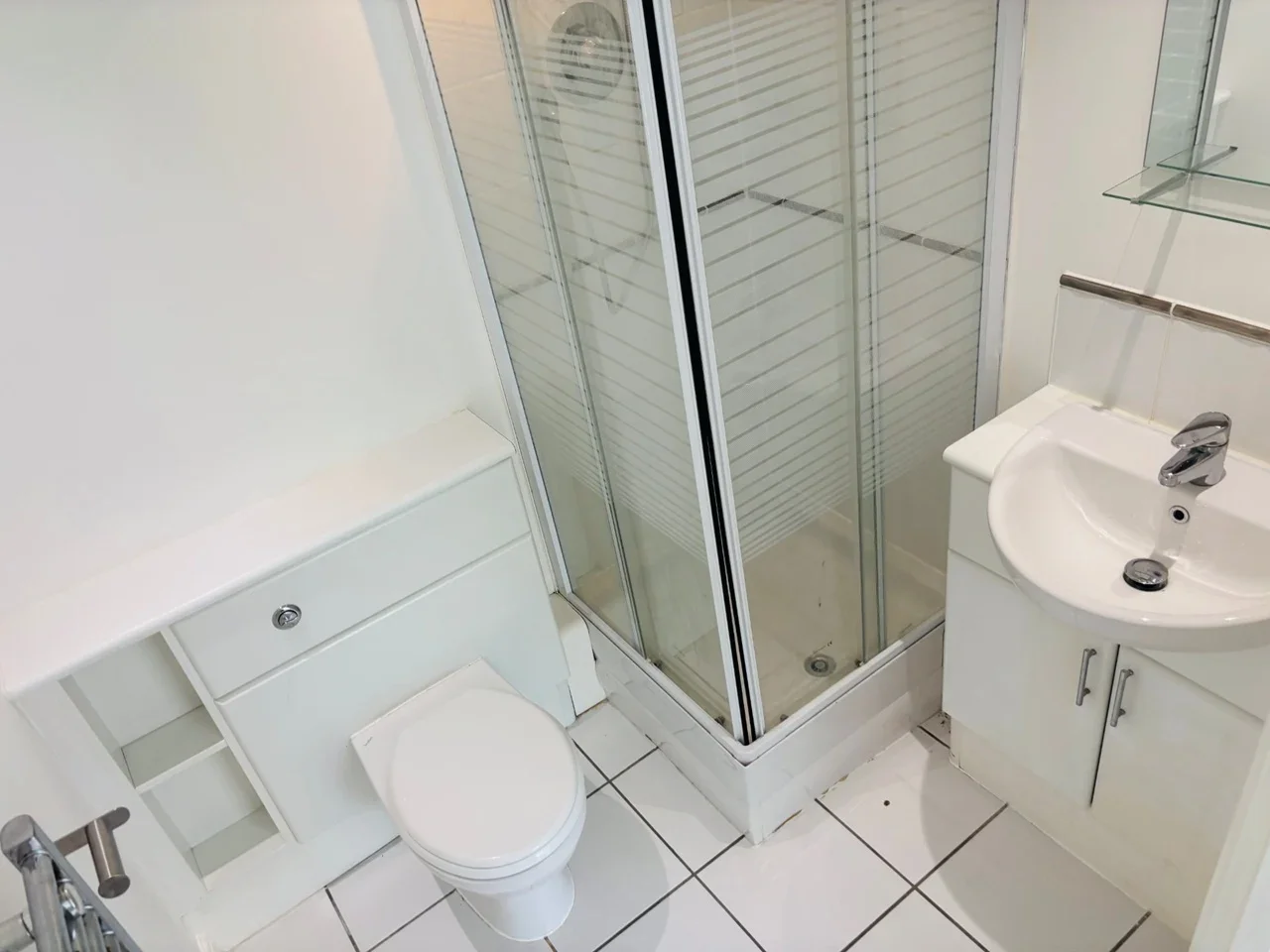 Flat Wooldridge Close in Greater London