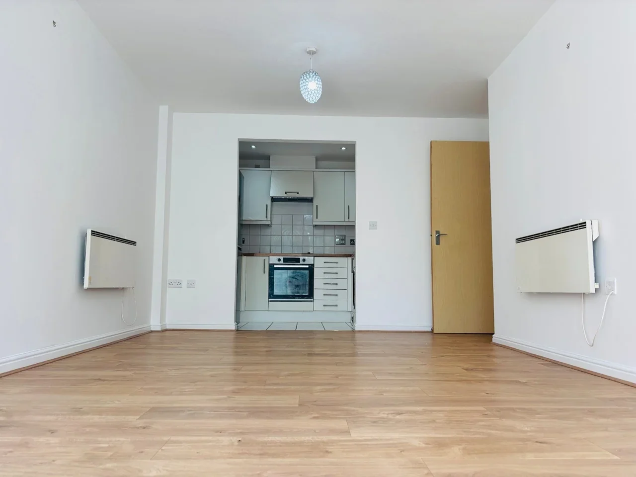 Flat Wooldridge Close in Greater London