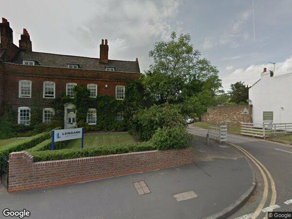 Flat Crossbrook Street in Cheshunt