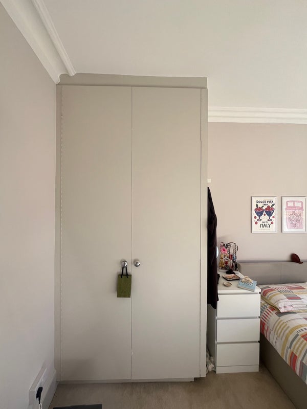 Room Battersea Park Road in Greater London