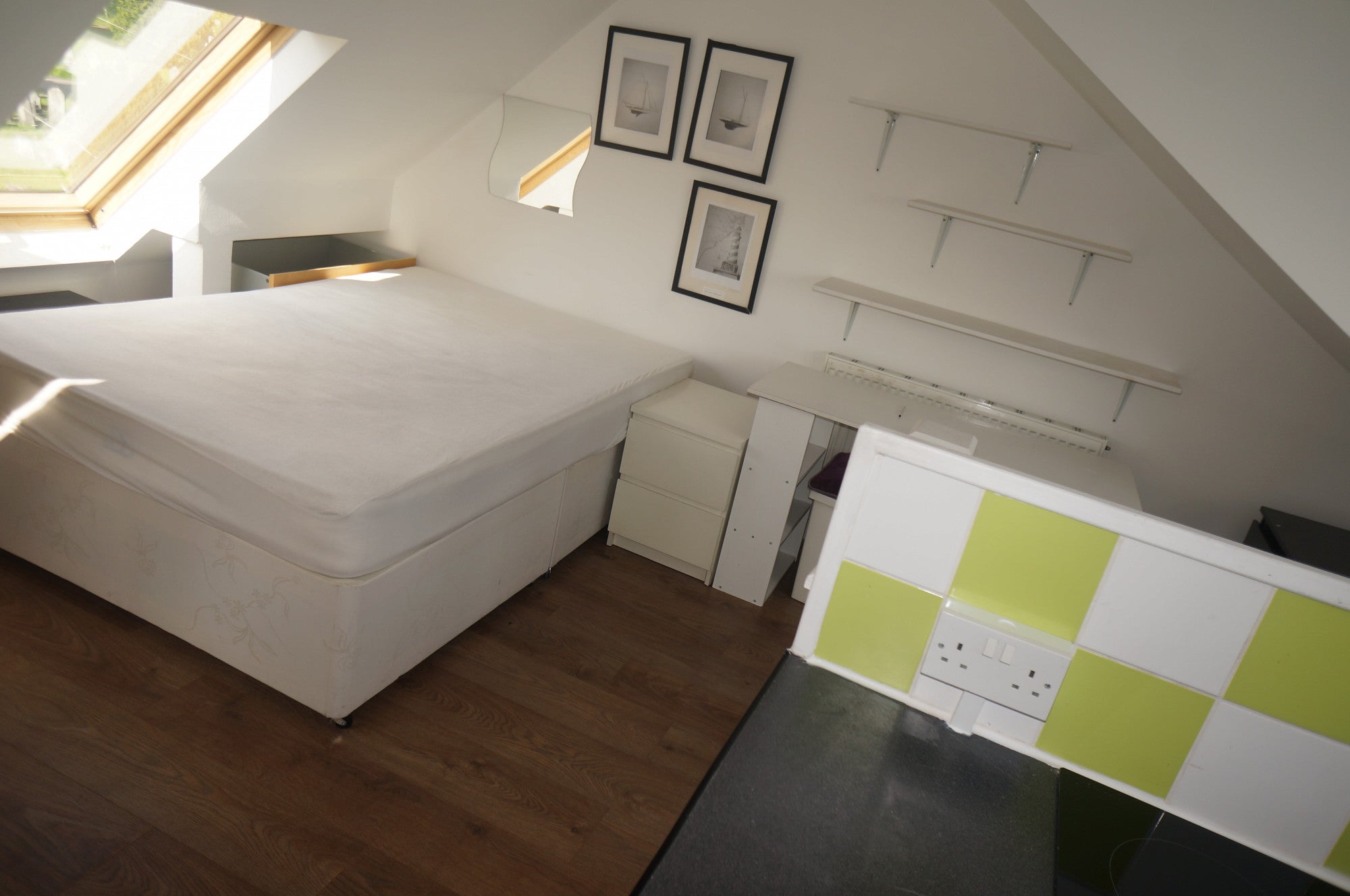 Flat Roundwood Road in Greater London