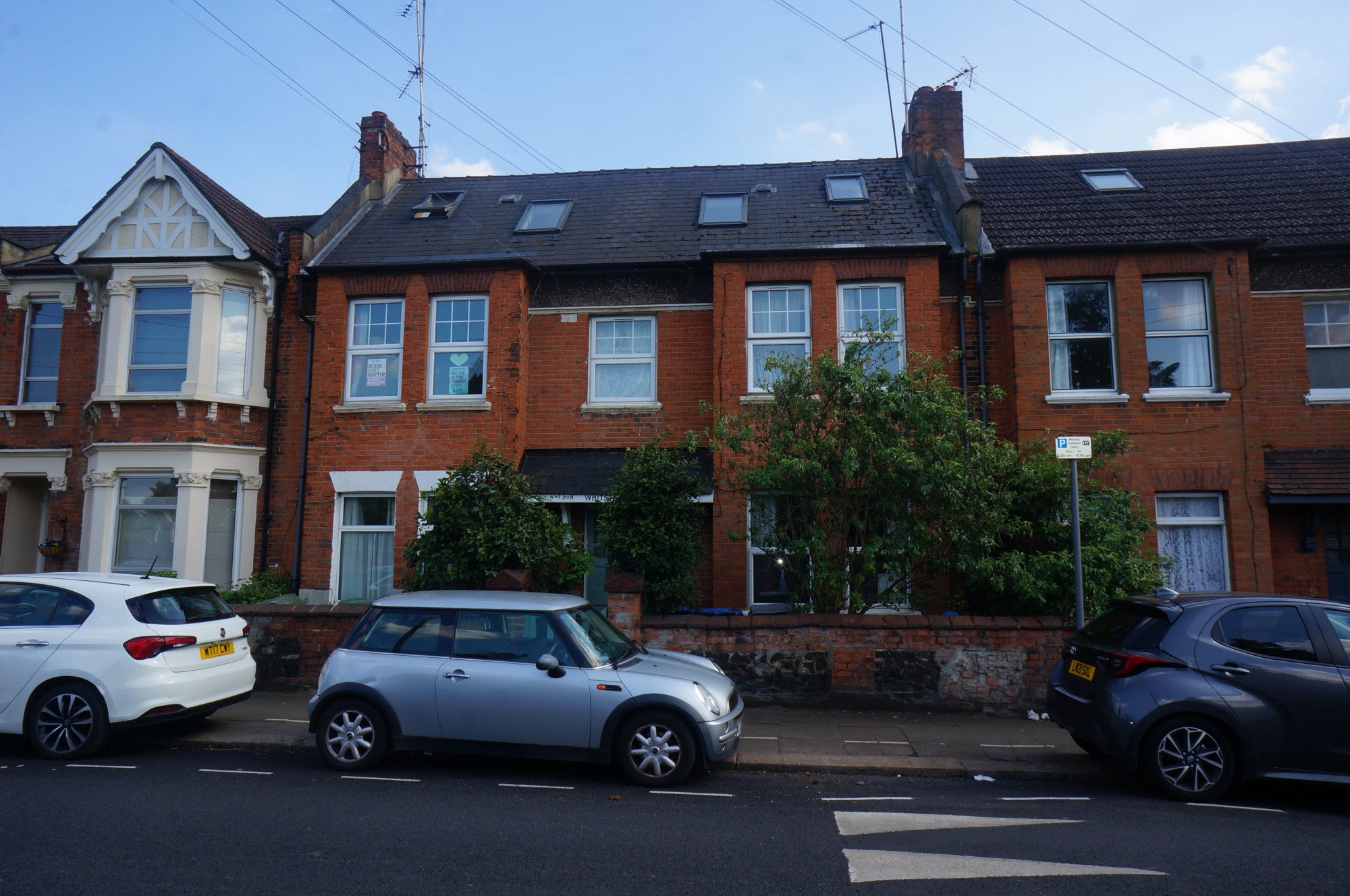 Flat Roundwood Road in Greater London
