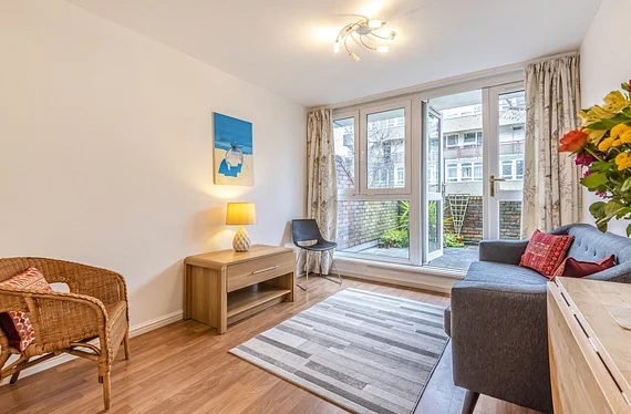Flat The Platt in Greater London
