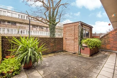Flat The Platt in Greater London
