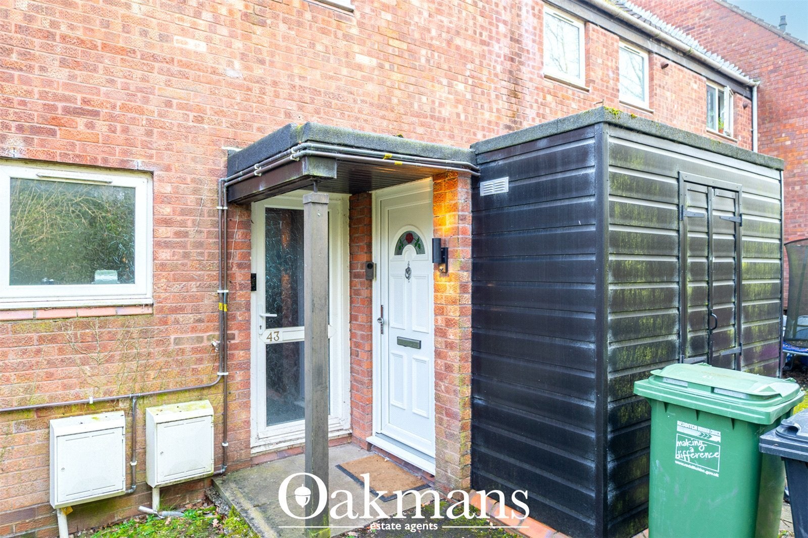 Flat Heronfield Close in Redditch