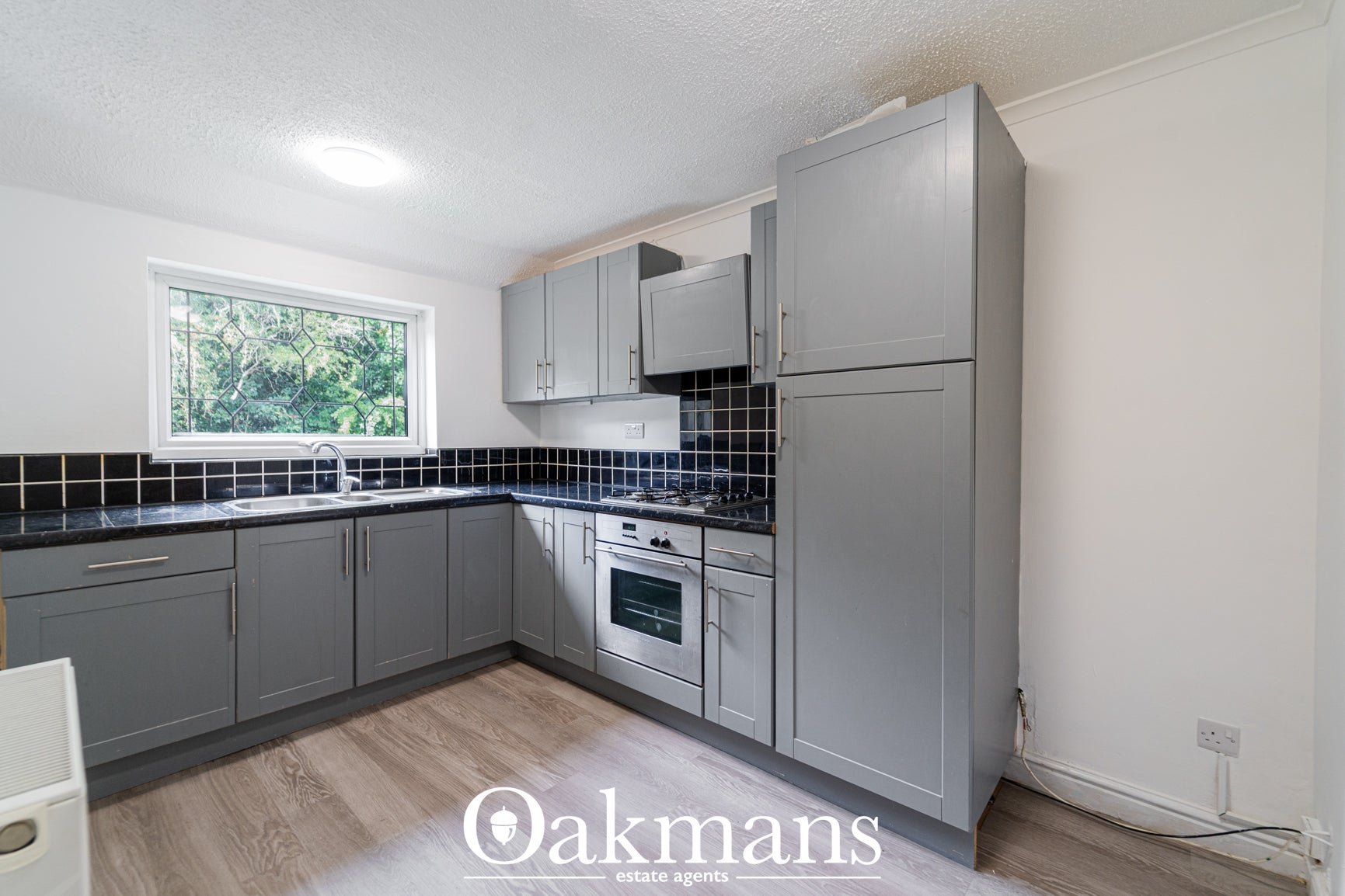 Flat Heronfield Close in Redditch