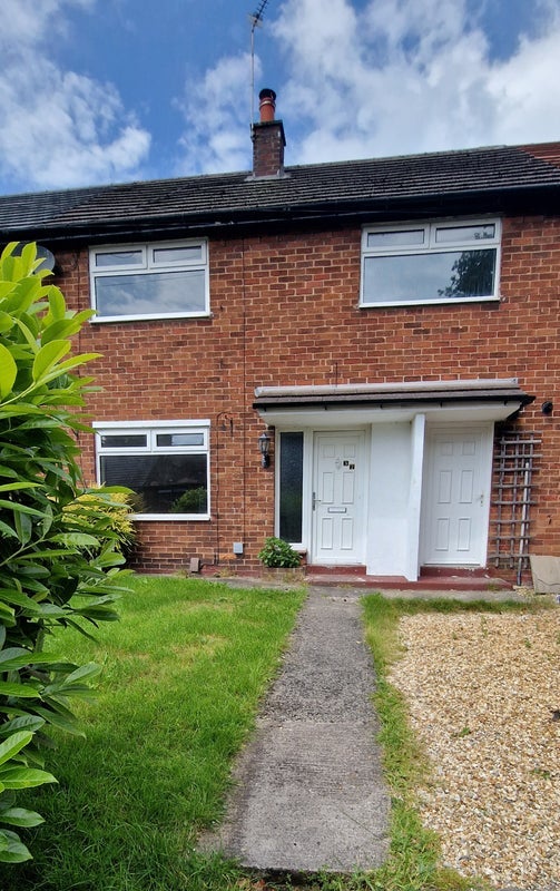 Room Bannister Drive in South Ribble