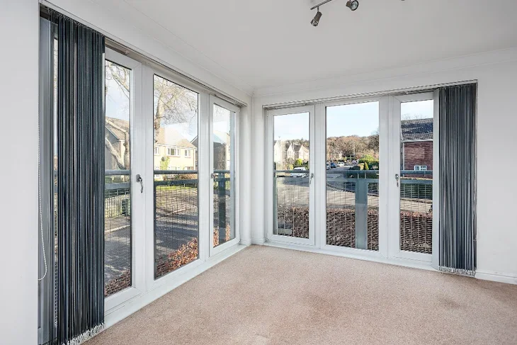 Flat Rannoch Road in City of Edinburgh