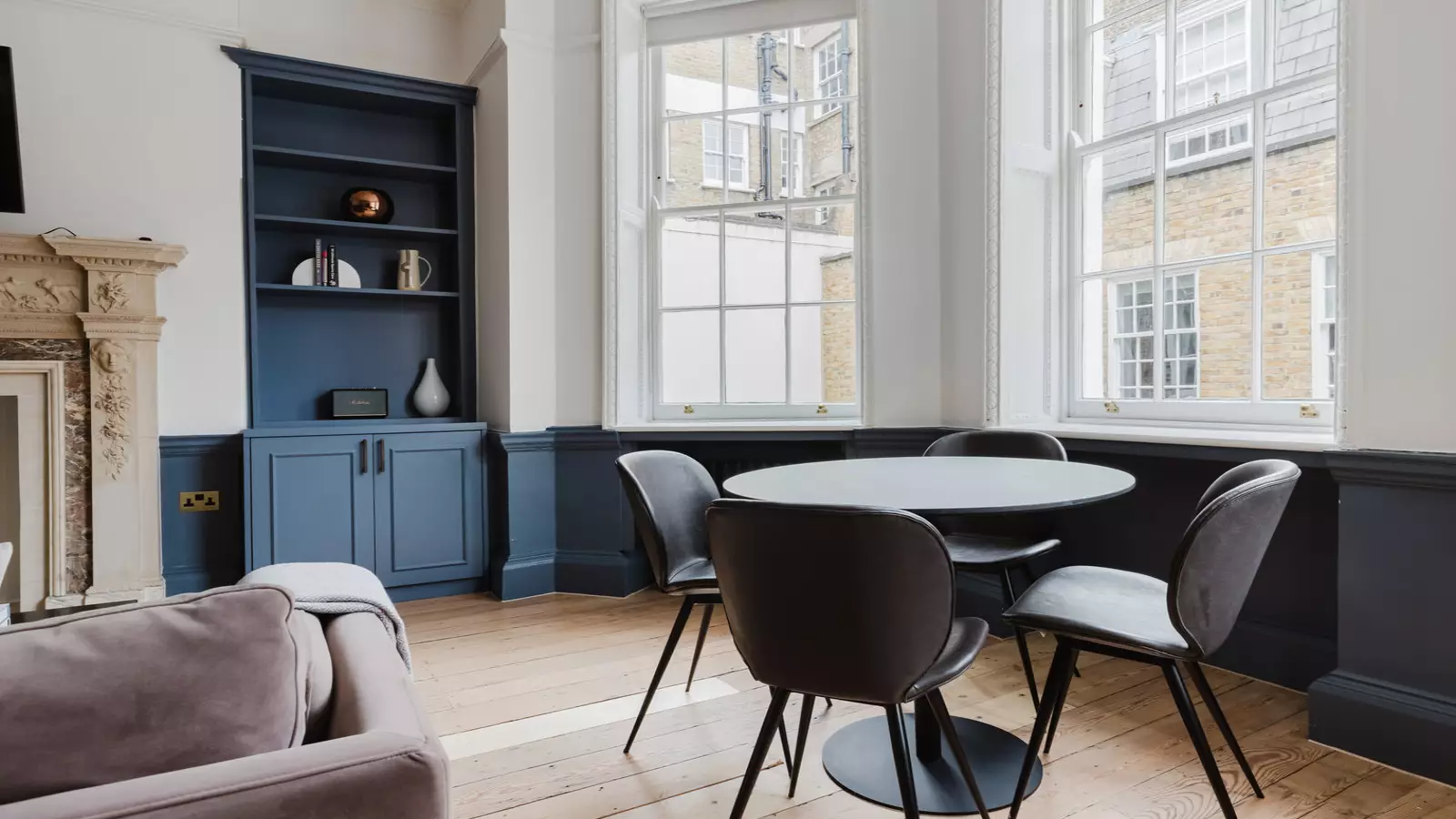 Flat Theobalds Road in Greater London