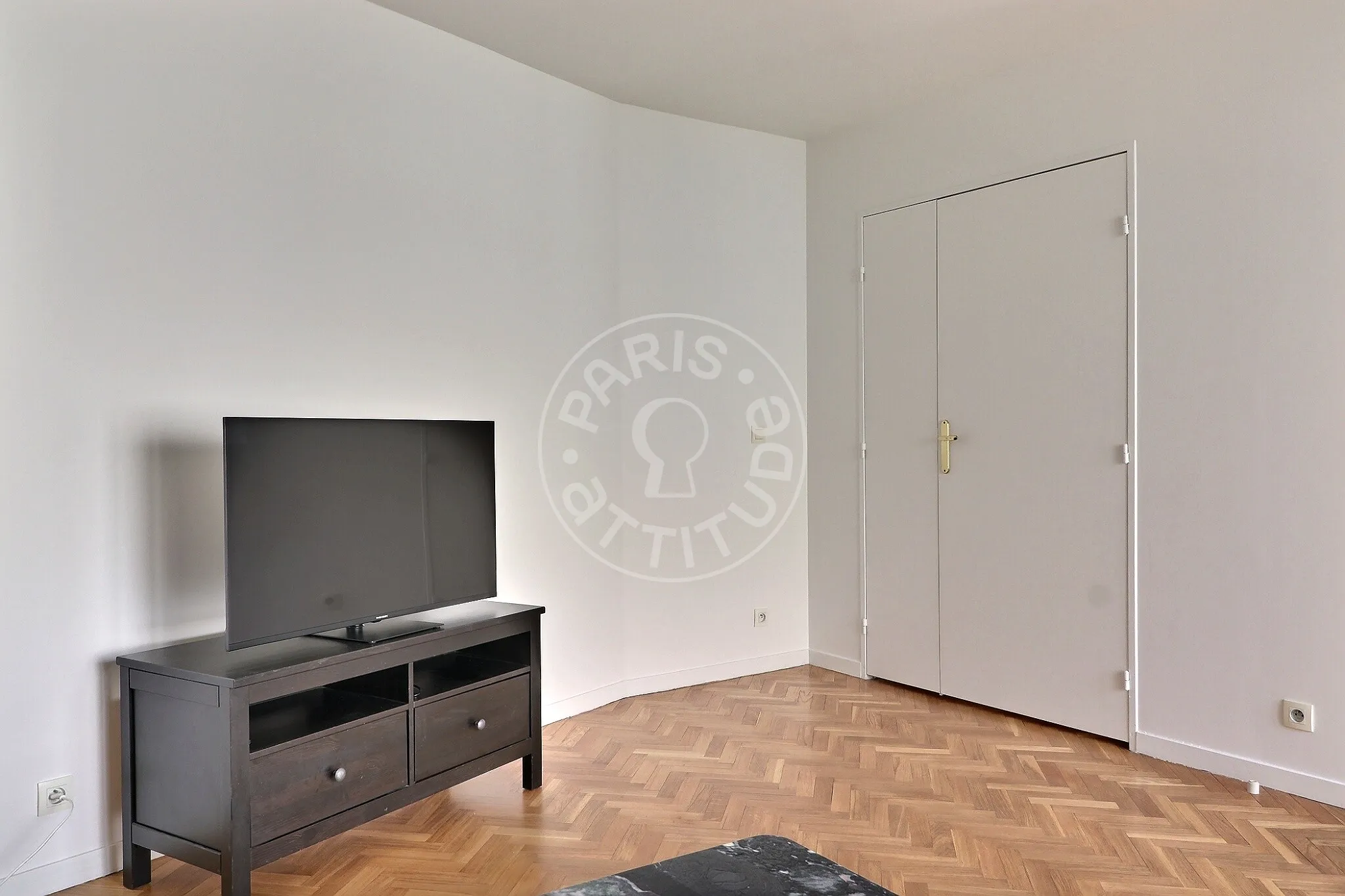 Appartement Rue des Vinaigriers à Paris