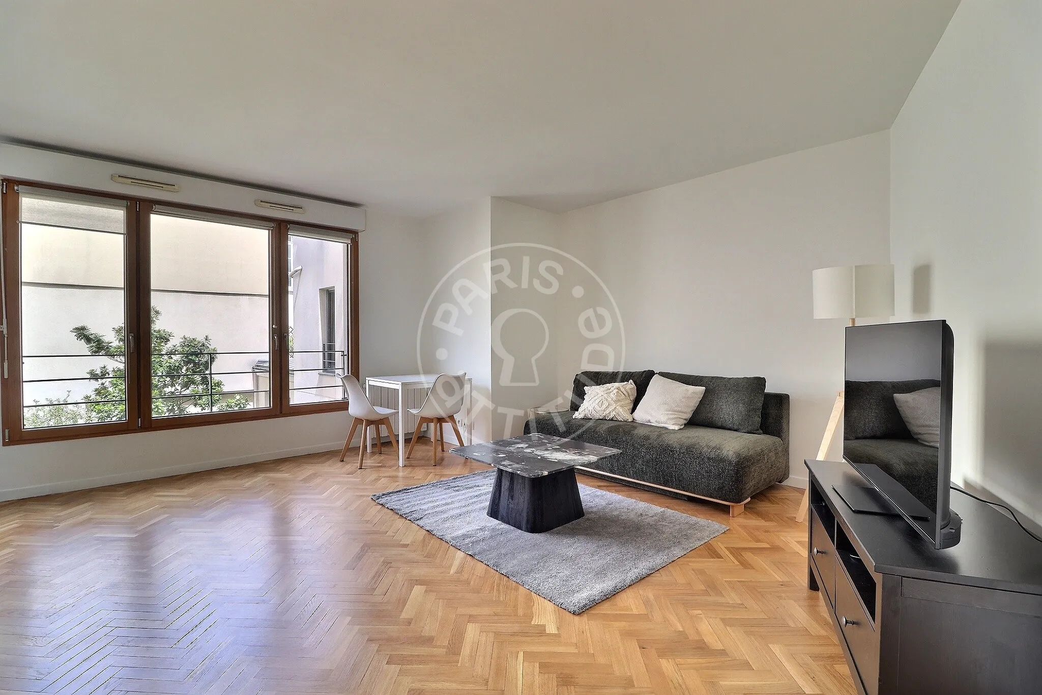 Appartement Rue des Vinaigriers à Paris
