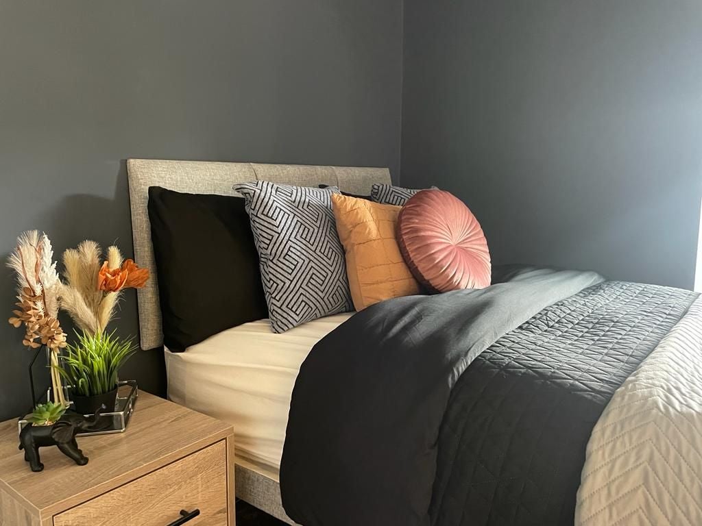 Room Smawthorne Grove in Wakefield