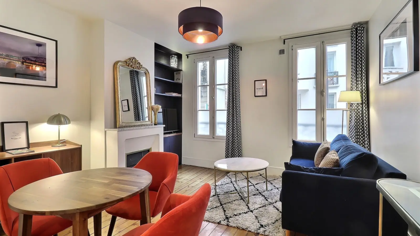 Flat Rue de Saussure in Paris