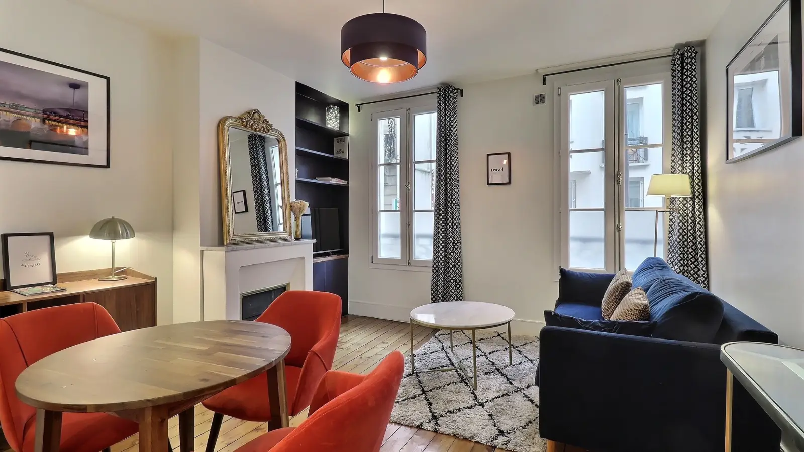 Flat Rue de Saussure in Paris