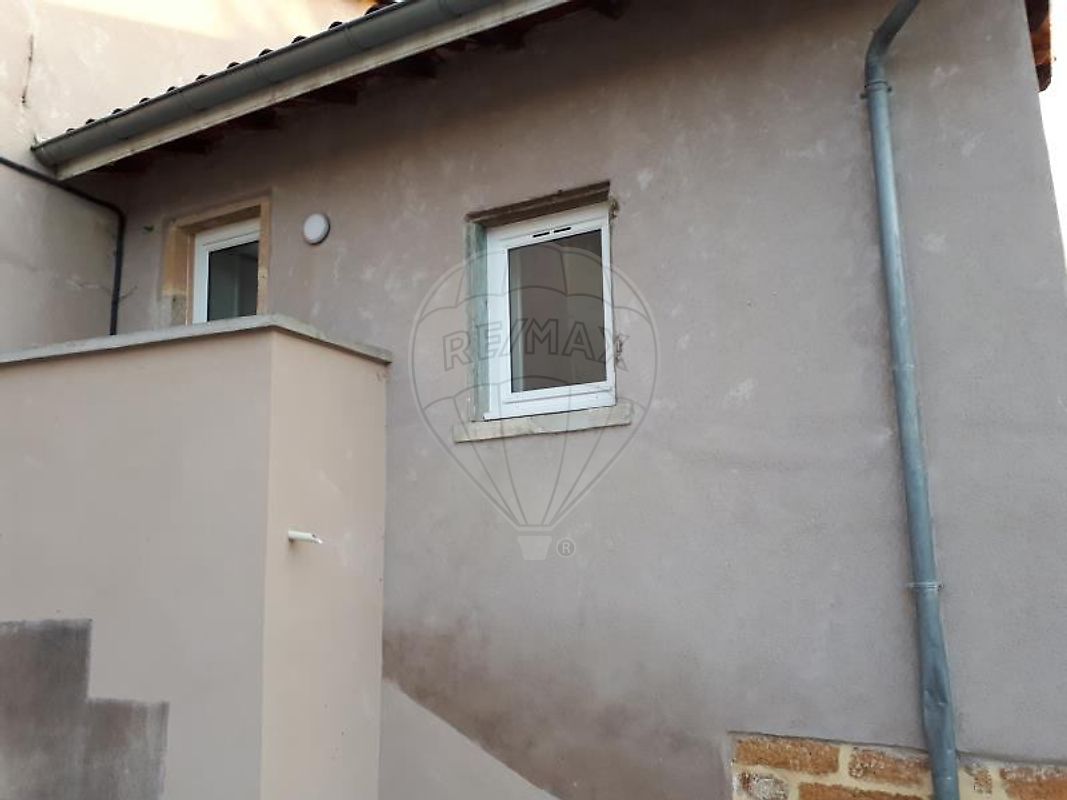 Appartement Ligne de Lyon à Trévoux à Parcieux