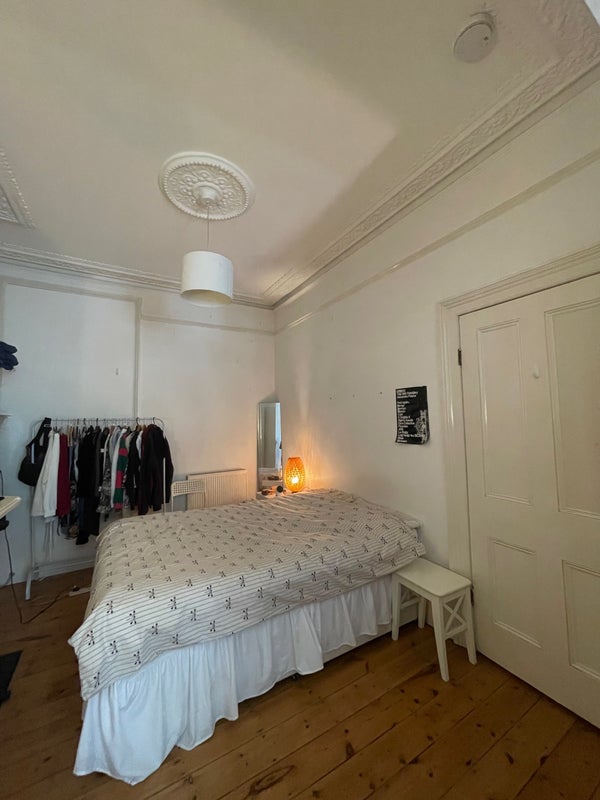 Room Lavender Sweep in Greater London