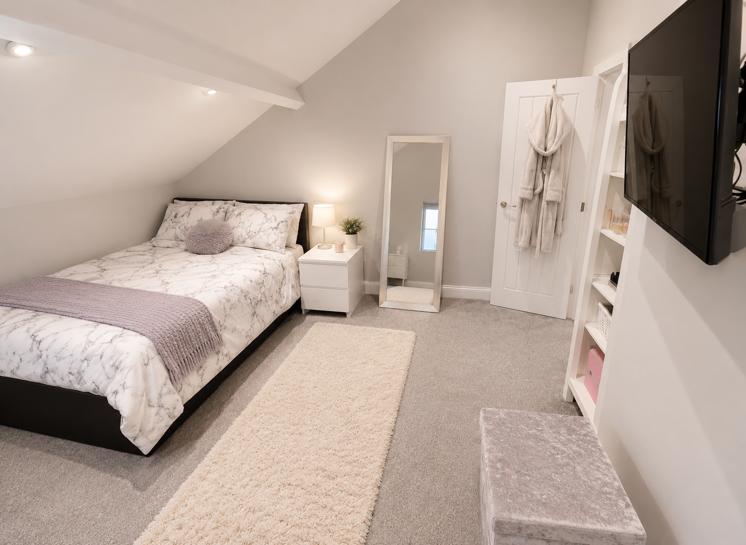 Flat Otley Road in Leeds