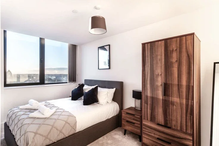 Flat Talbot Road in Trafford