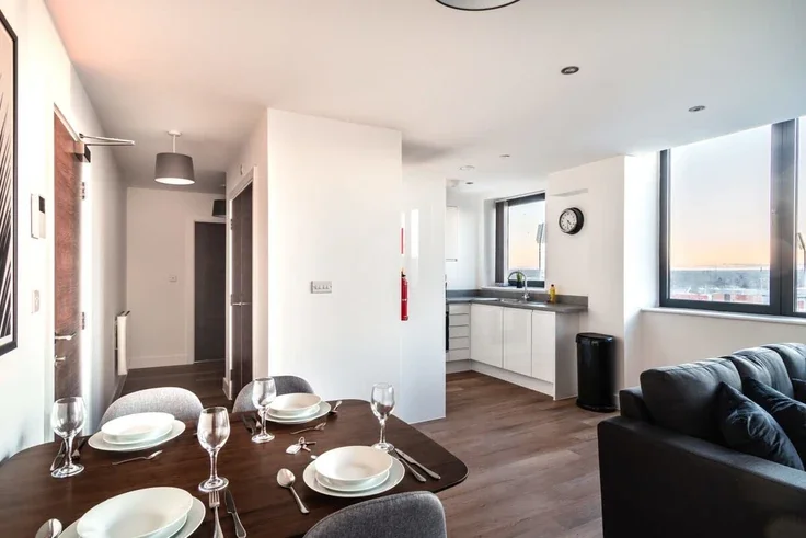 Flat Talbot Road in Trafford