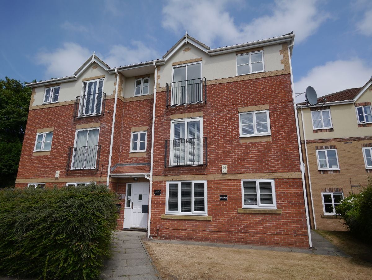 Flat Tiberius Close in North Tyneside