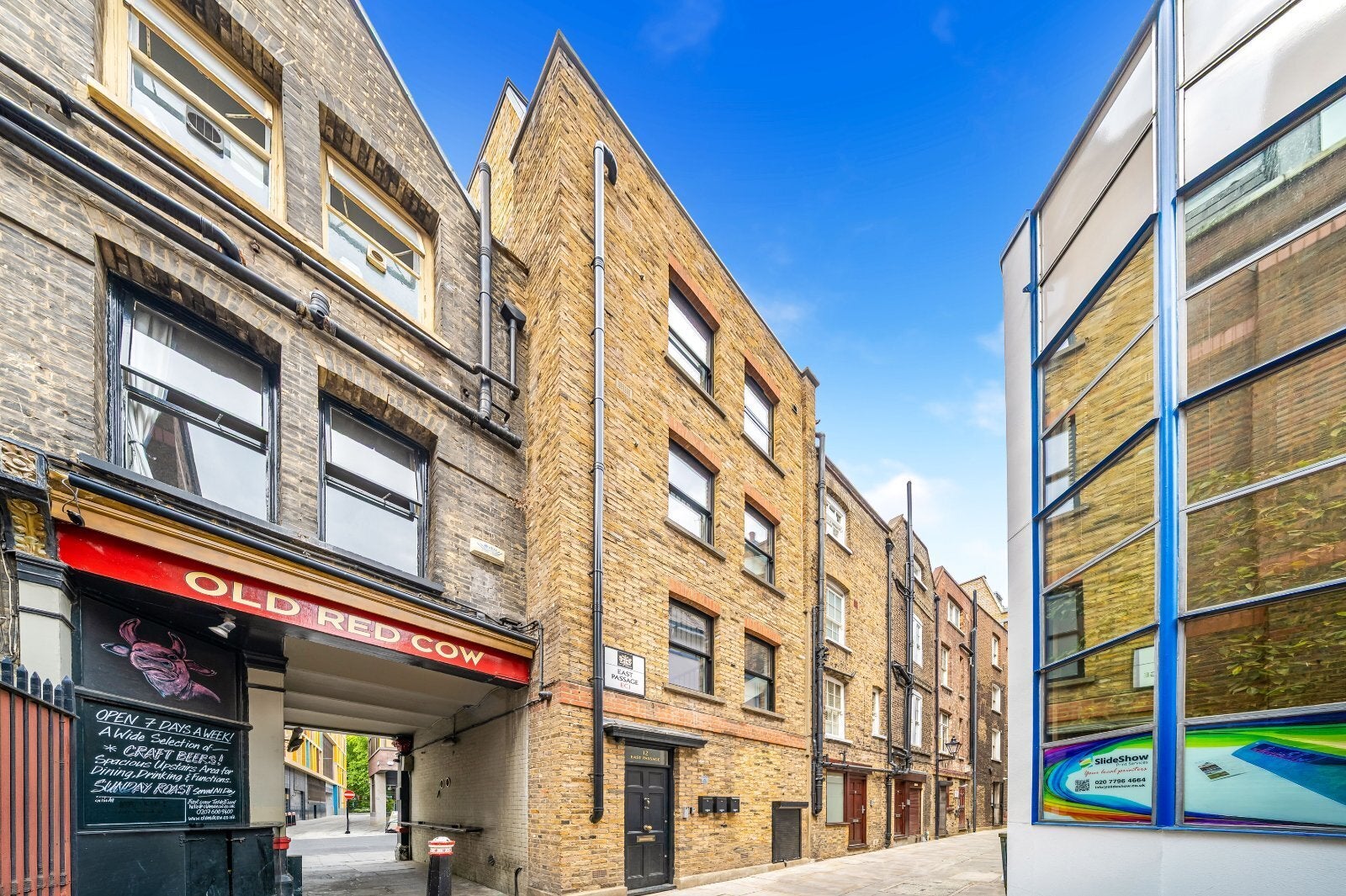 Flat Long Lane in City of London