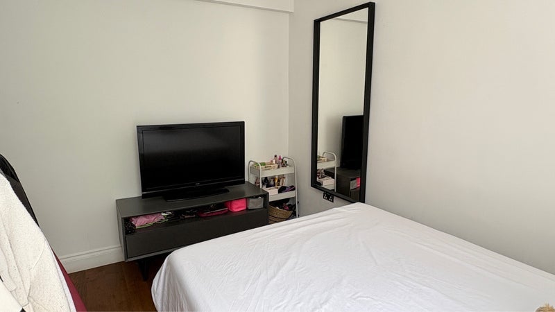 Room New Cross Road in Greater London