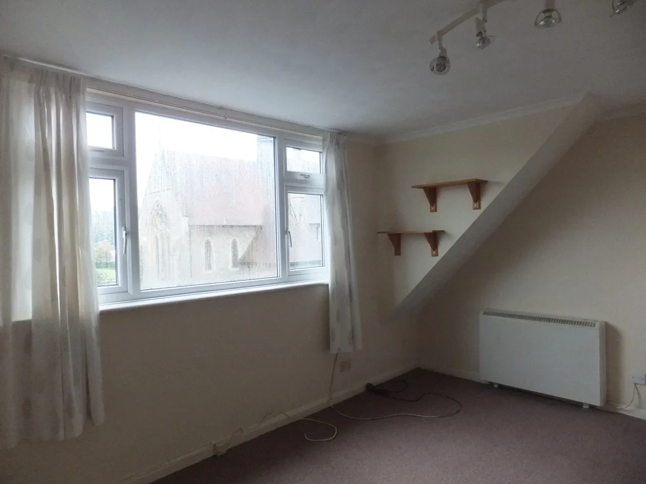 Flat Knoyle Road in Preston