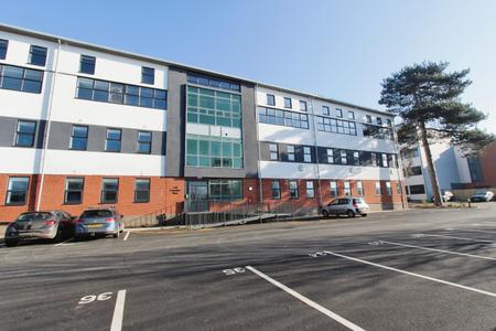 Flat Bramcote Lane in Broxtowe