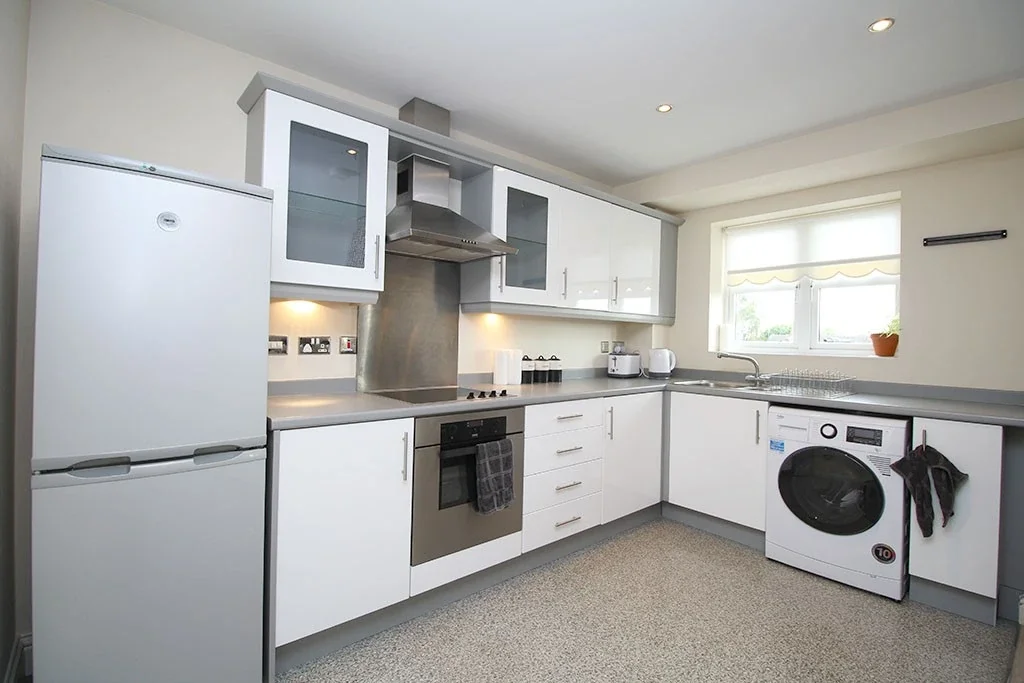 Flat Manor Gardens Close in Charnwood