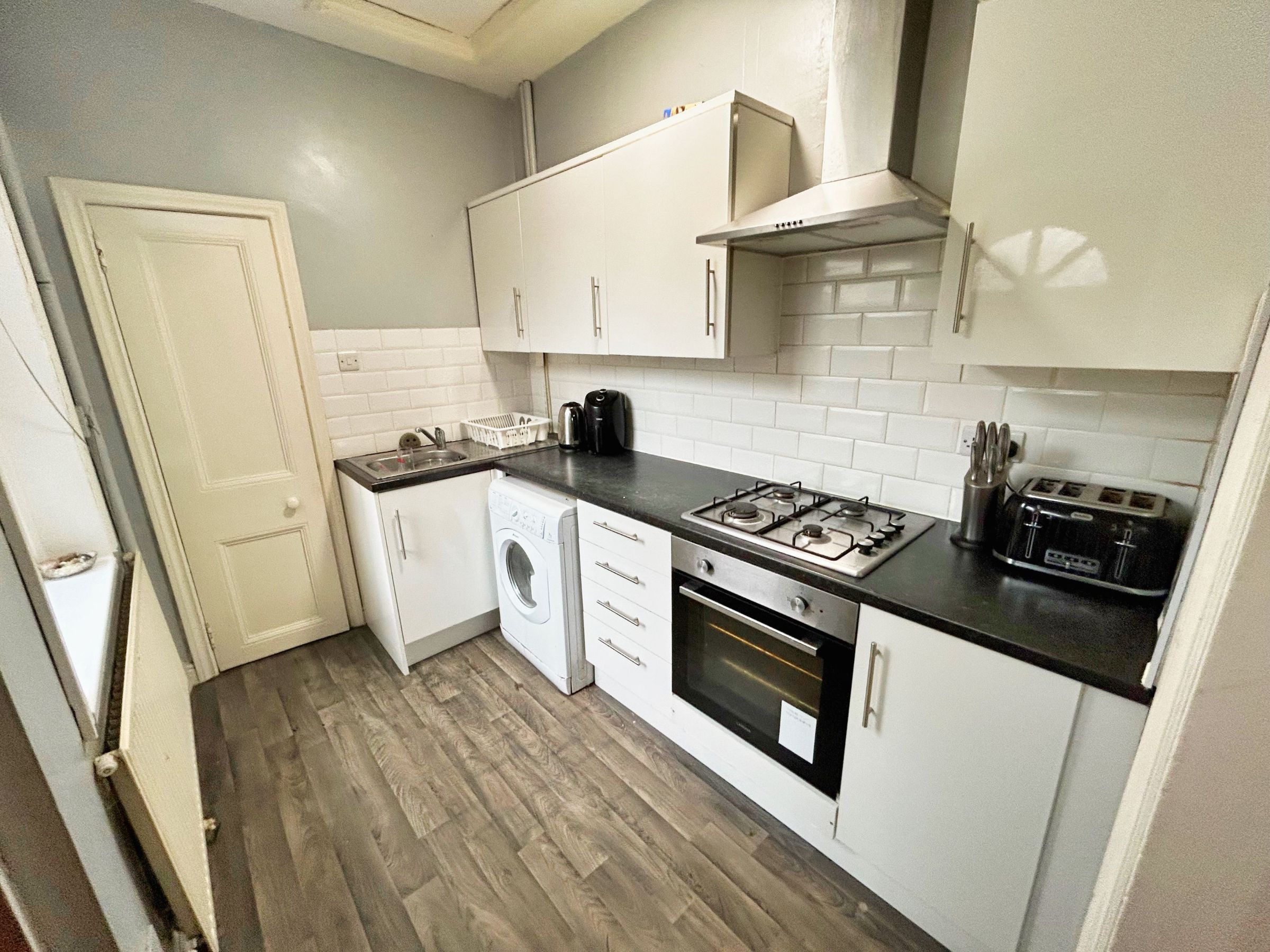 Room Harefield Road in Sheffield